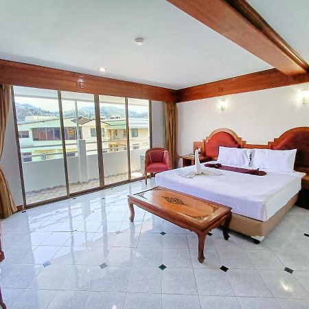 Black Pearl Patong Beachfront Экстерьер фото