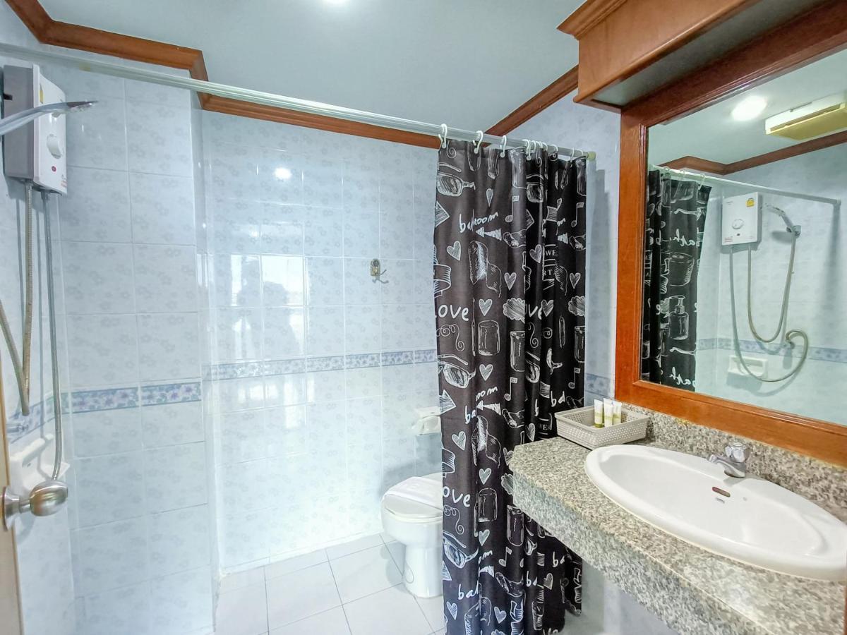 Black Pearl Patong Beachfront Экстерьер фото