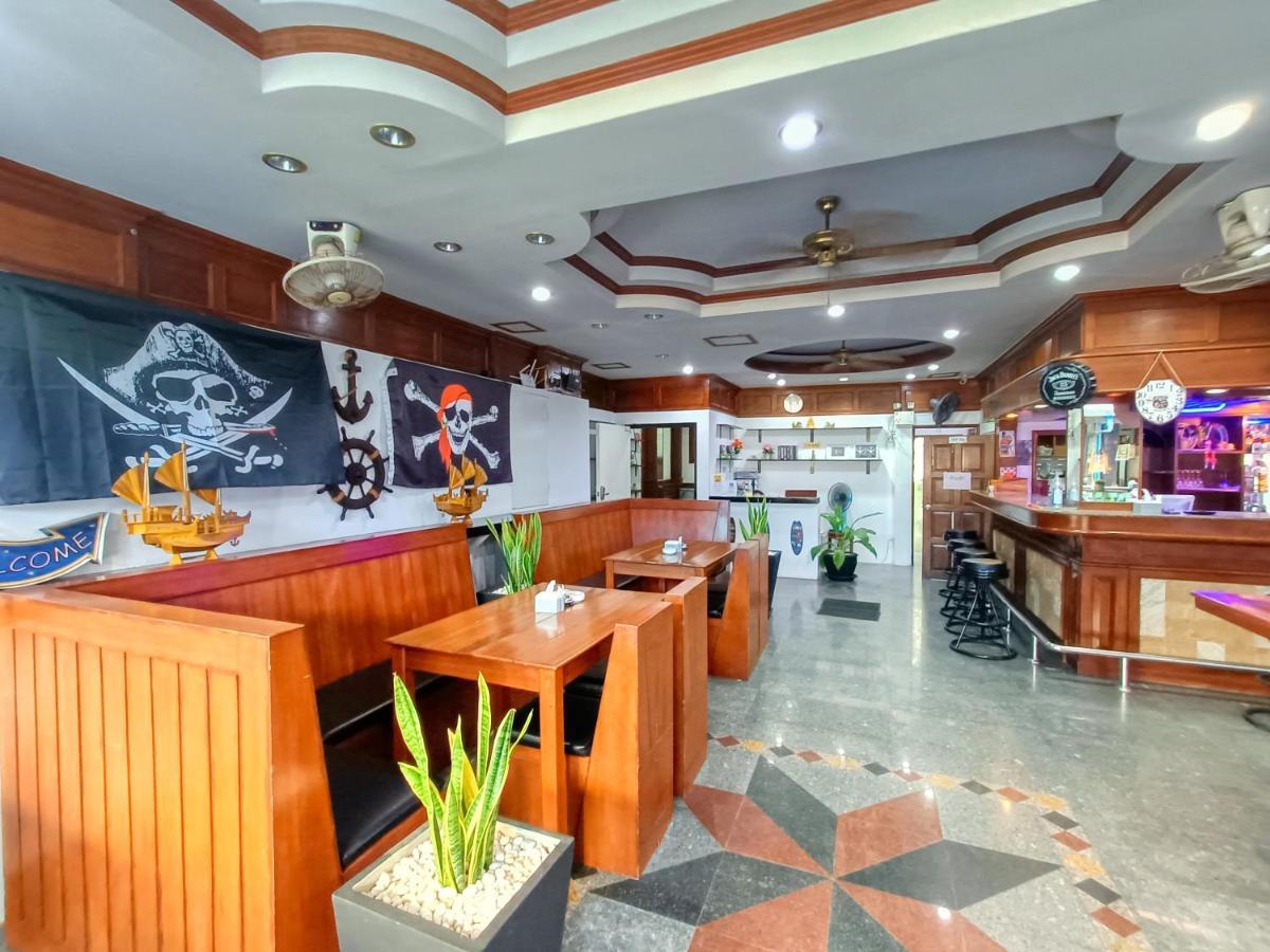 Black Pearl Patong Beachfront Экстерьер фото